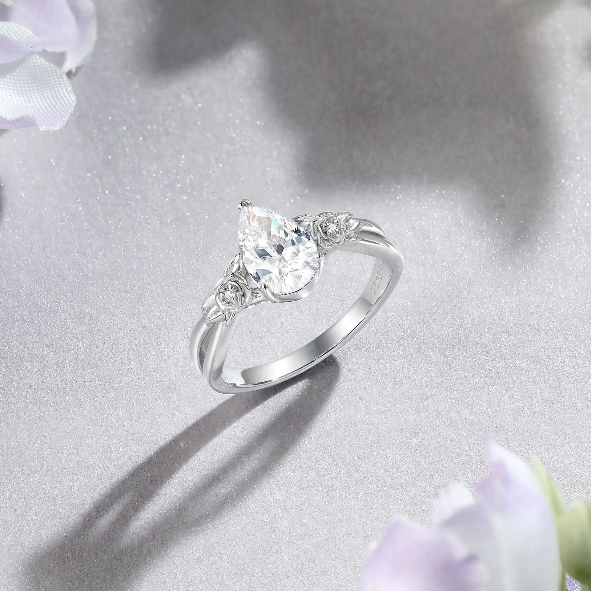 Cartier 1.5CT Moissanite Flower Teardrop Ring Set