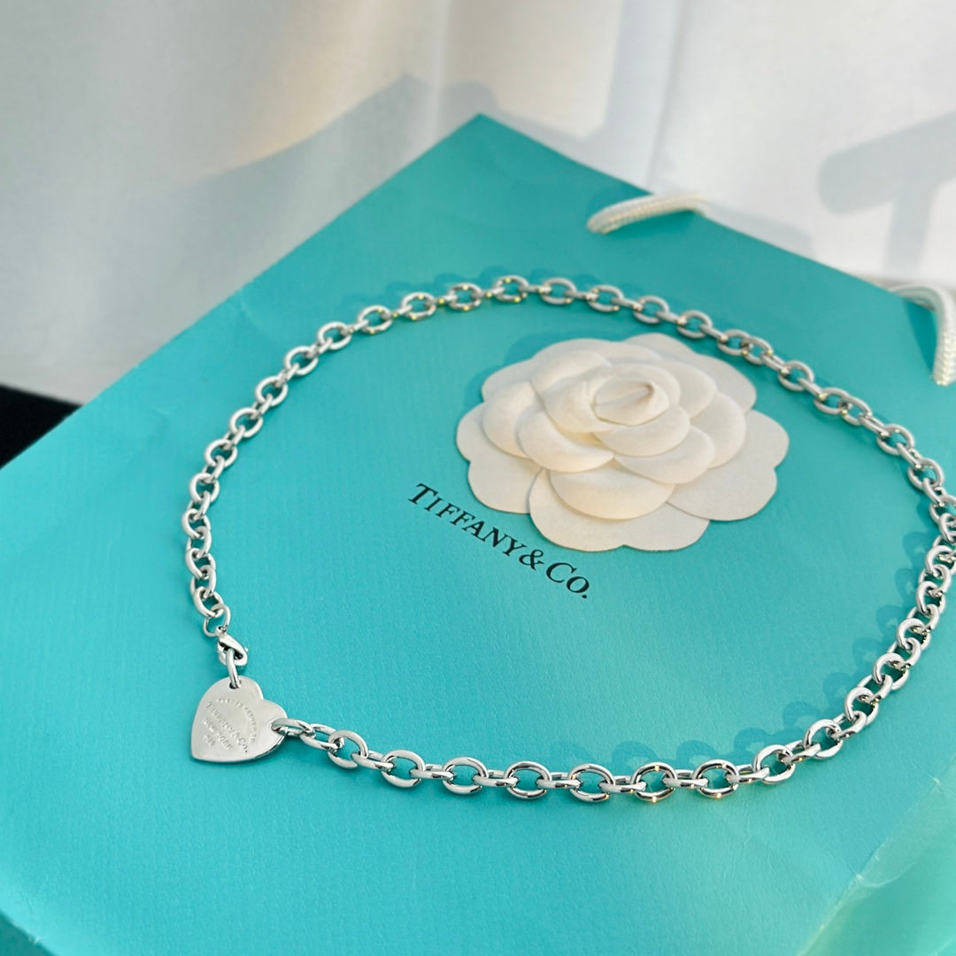 TiffanyNecklace Return to Tiffany Heart Tag Chain Link Necklace