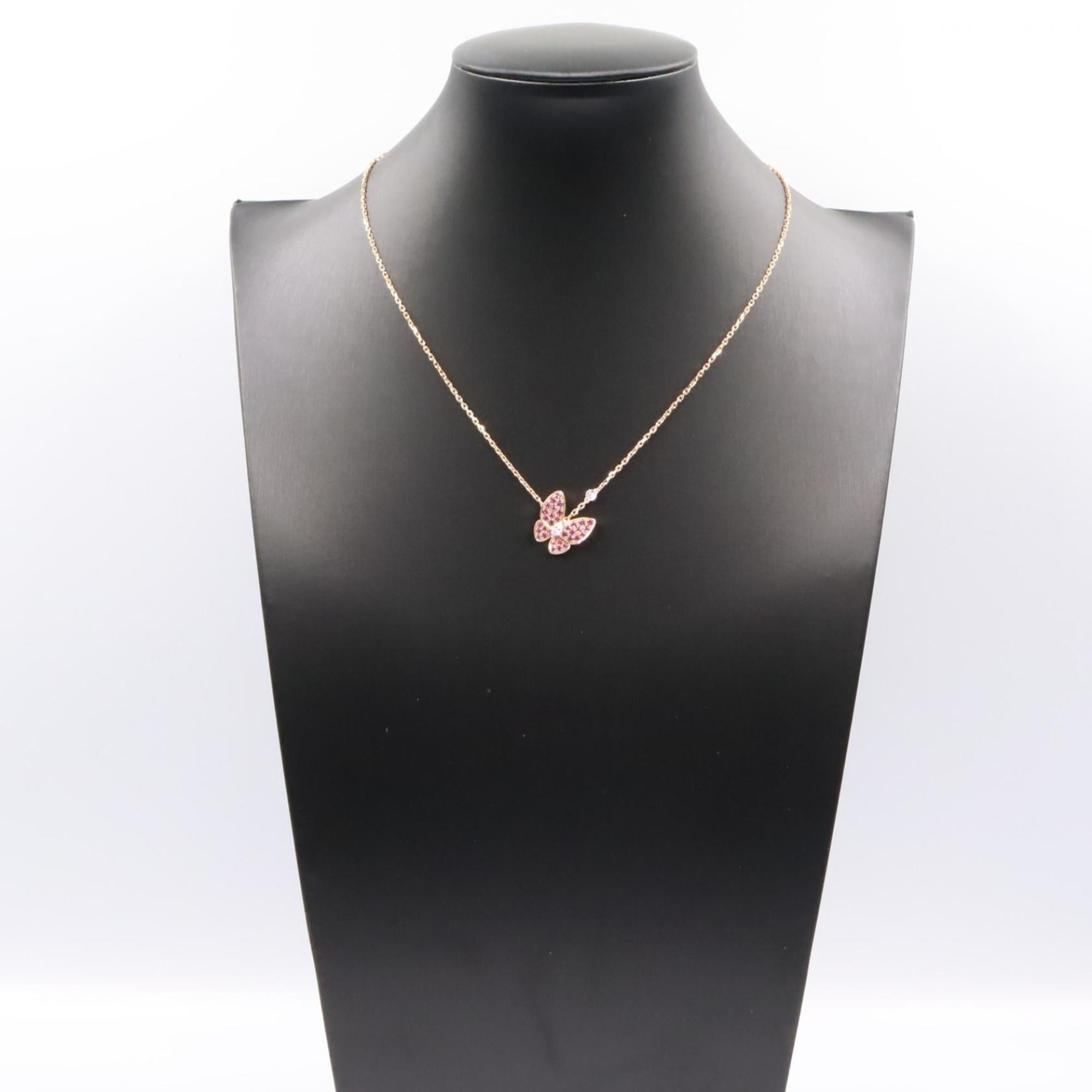 De Papillon Pendant Necklace 18K Rose Gold with Diamond and Sapphire