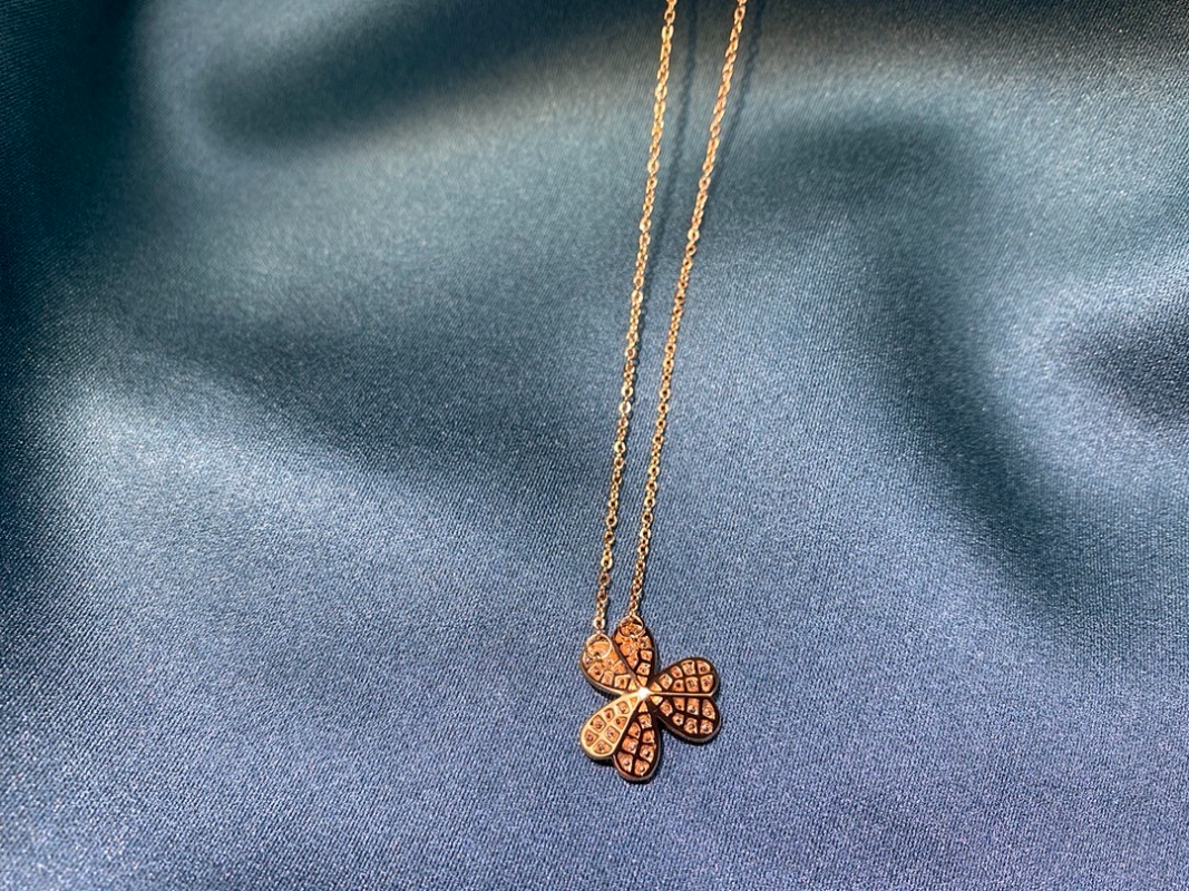 Van Cleef & Arpels  Women's New Starry Sky Necklace Jewelry