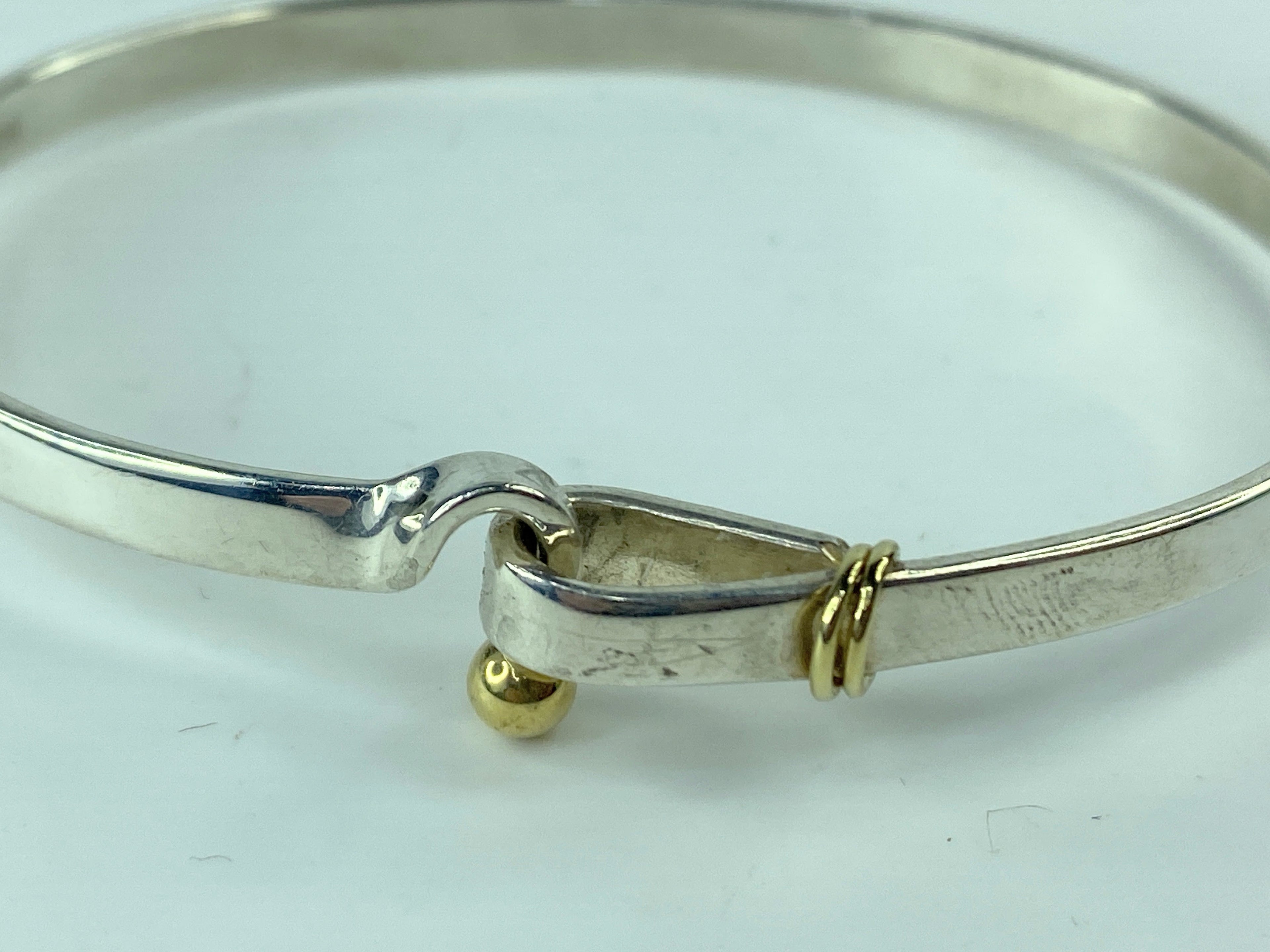 Tiffany & Co Sterling Silver  Hook Eye Tension Bangle Bracelet JR695