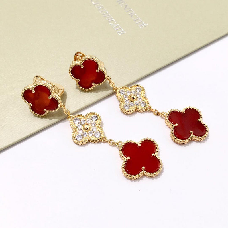 Van Cleef & Arpels Four leaf grass gilded Earrings   Jewelry