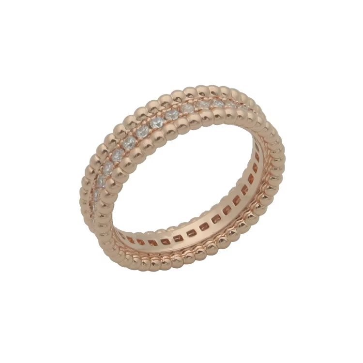 Van Cleef & Arpels    Classic diamond ring jewelry