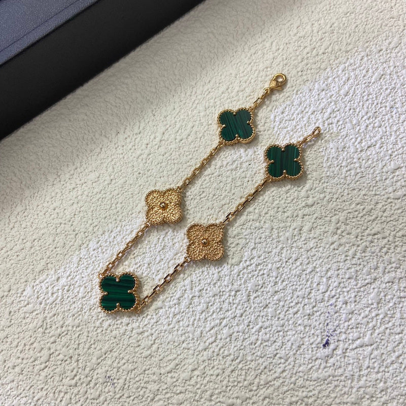 Van Cleef & Arpels bracelet  Women's gold hot malachite green bracelet jewelry