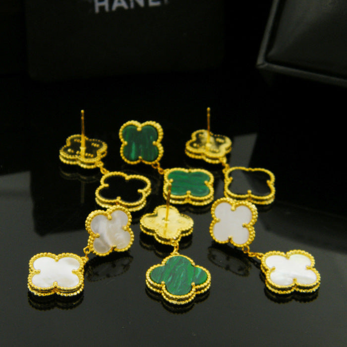 Van Cleef & Arpels Four leaf grass gilded Earrings   Jewelry