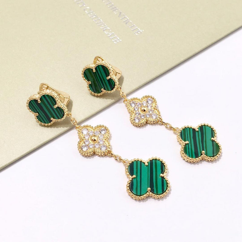 Van Cleef & Arpels Four leaf grass gilded Earrings   Jewelry