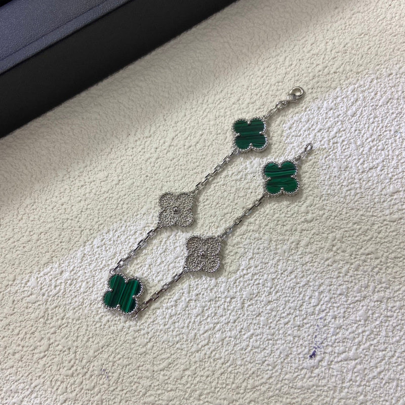 Van Cleef & Arpels bracelet  Women's gold hot malachite green bracelet jewelry