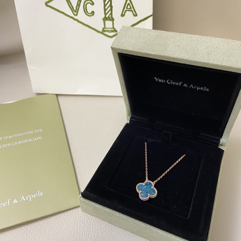 Van Cleef & Arpels   New Mini Spring Necklace Jewelry