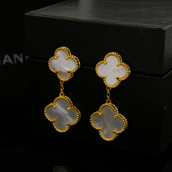 Van Cleef & Arpels Four leaf grass gilded Earrings   Jewelry