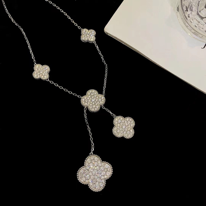 Van Cleef & Arpels  New women's full diamond six flower necklace jewelry