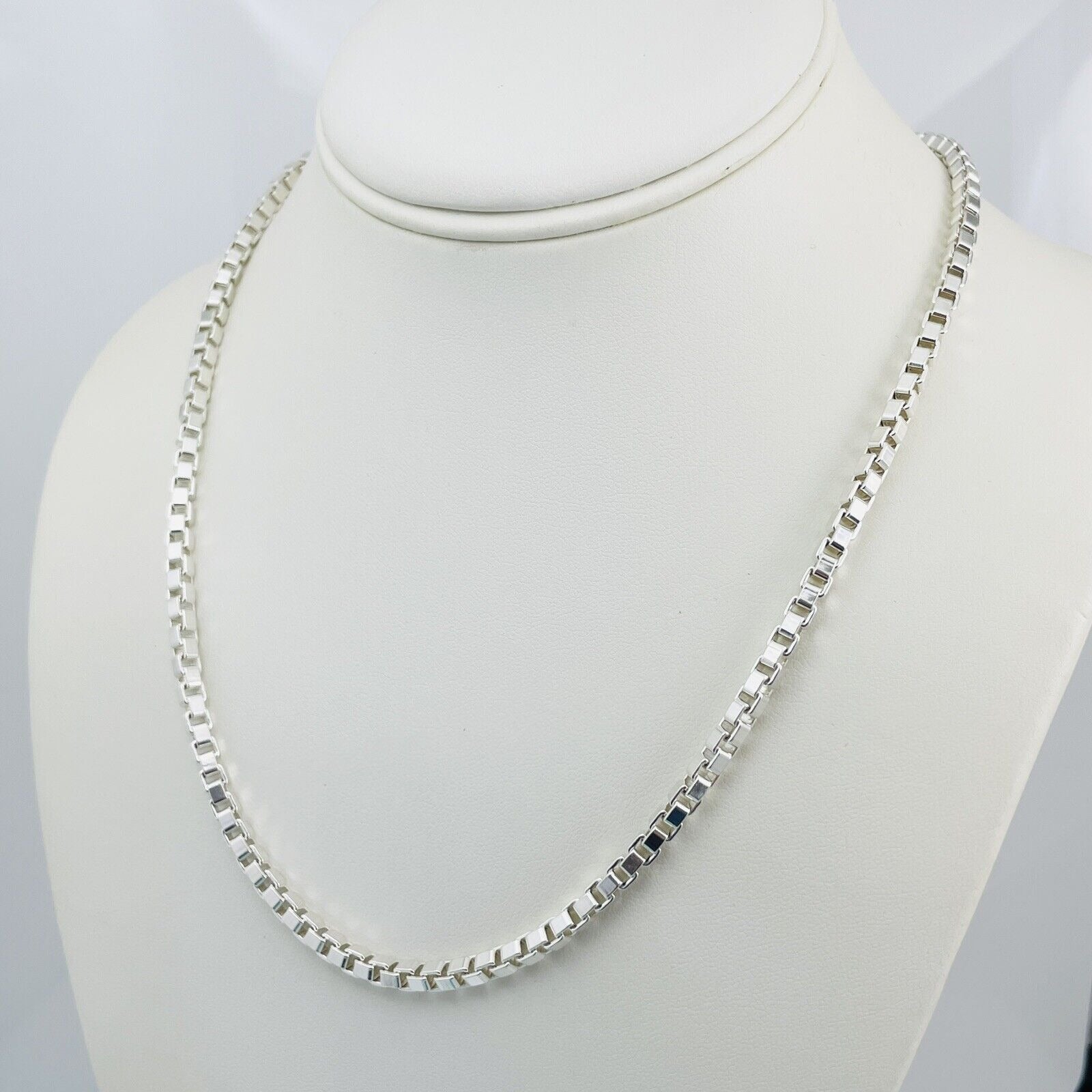TiffanyNecklace 20” Tiffany & Co Venetian Box Link Necklace in Sterling Silver - Large Men’s Unisex